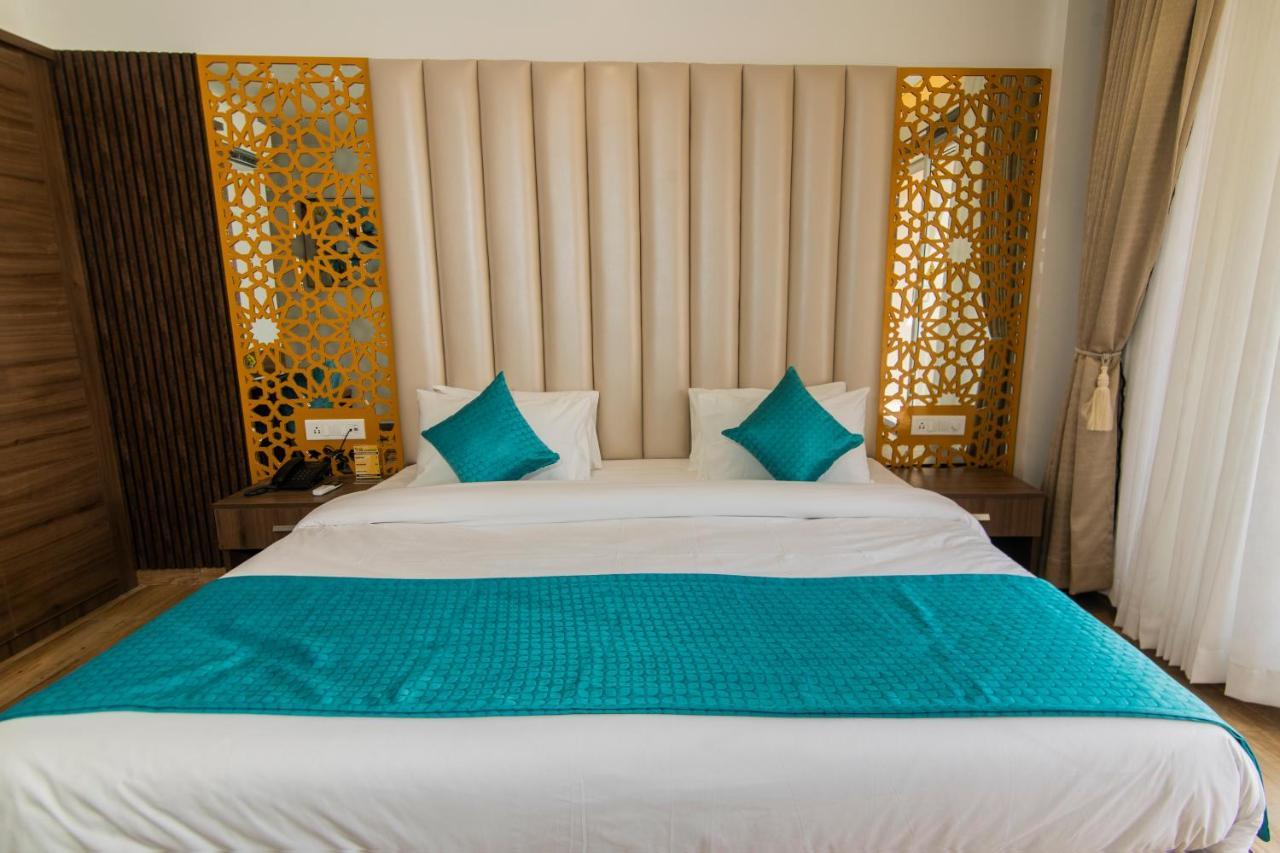 Hotel Yog Vashishth Rishīkesh Exteriör bild