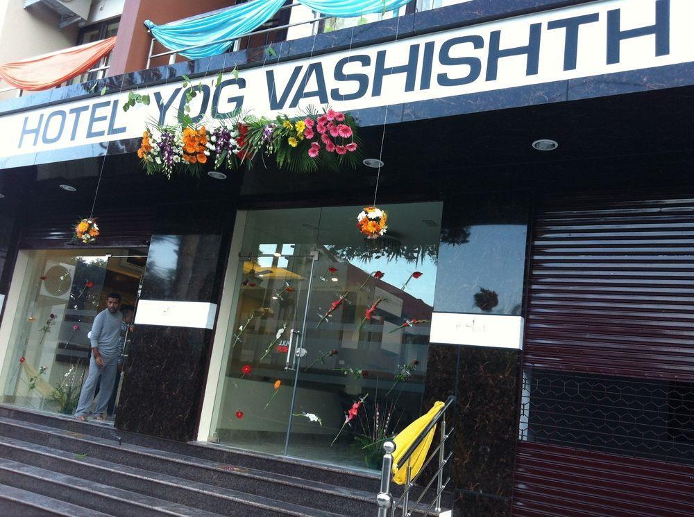 Hotel Yog Vashishth Rishīkesh Exteriör bild