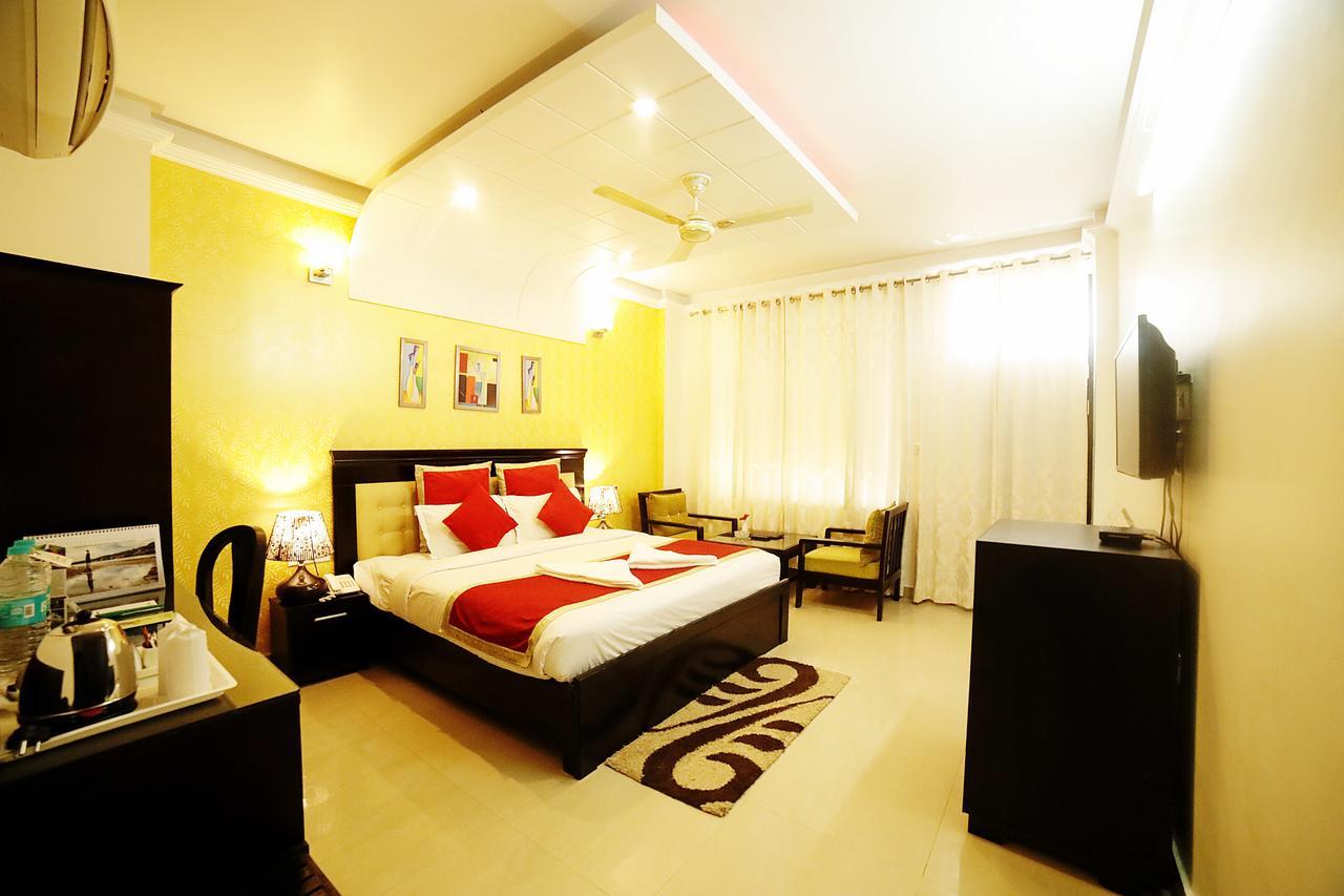 Hotel Yog Vashishth Rishīkesh Exteriör bild