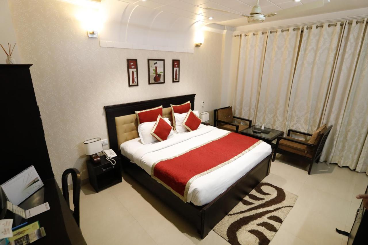 Hotel Yog Vashishth Rishīkesh Exteriör bild