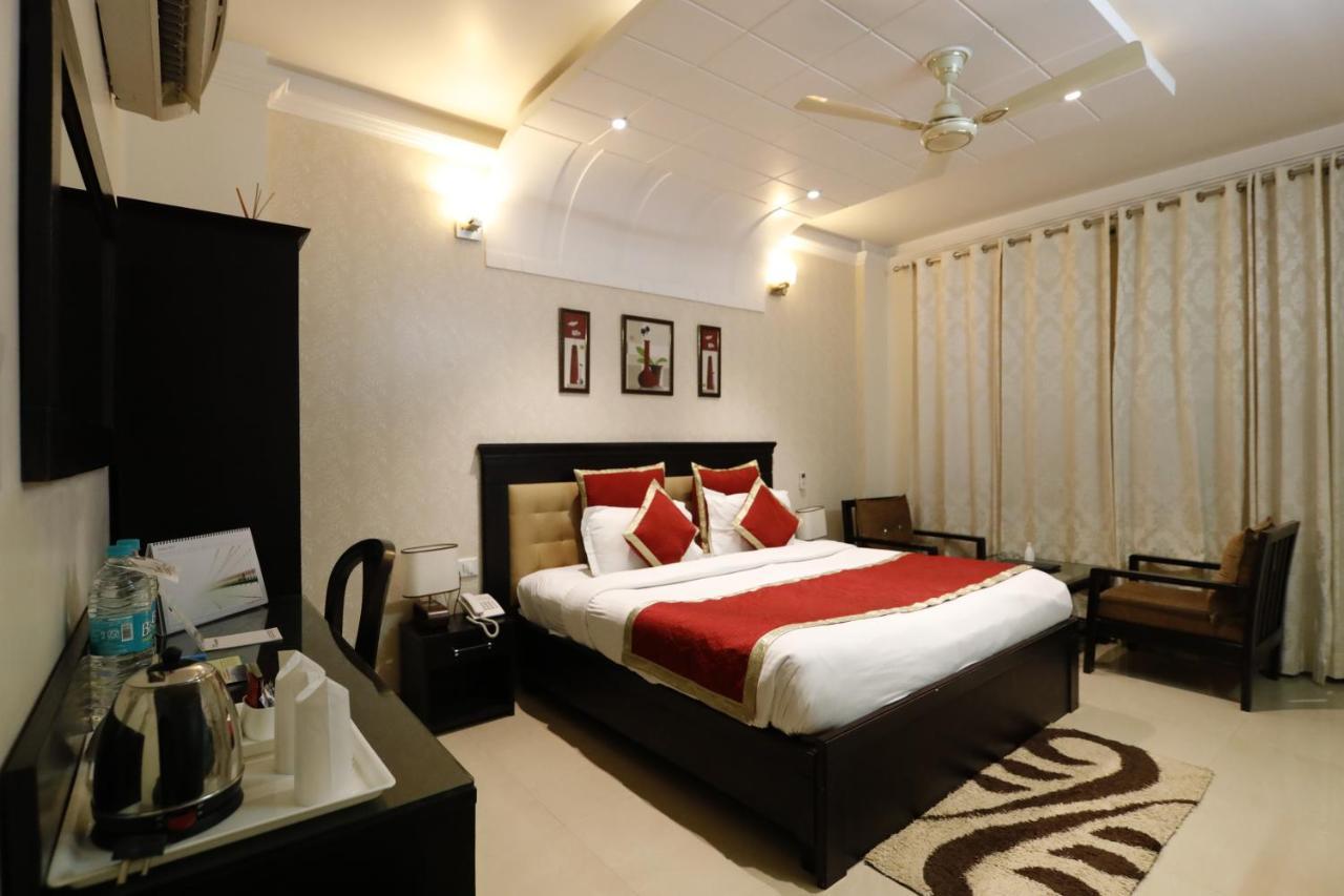Hotel Yog Vashishth Rishīkesh Exteriör bild
